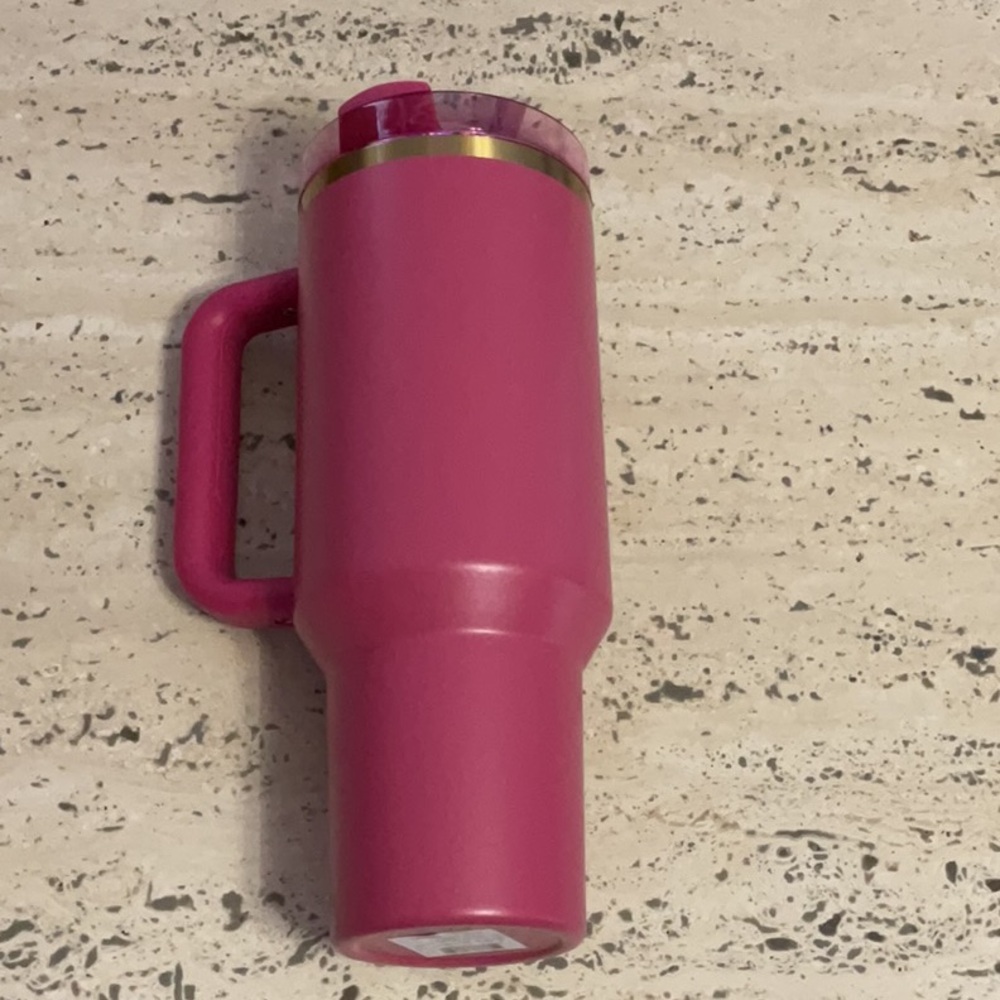 Starbucks x Stanley 2024 Holiday Glitter Pink  Quencher 40 oz - NEW - Picture 2 of 4